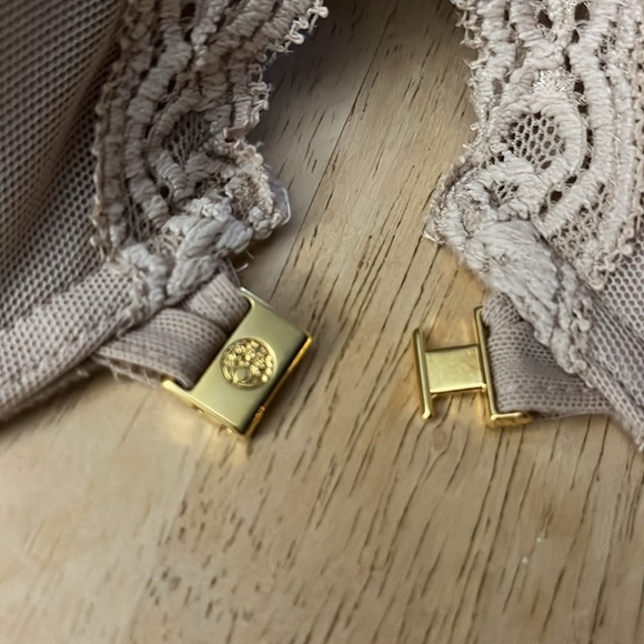 NWT Natori Tan and Cream Lace Trimmed Feathers Cafe Bra 34DDD Front Closure - Picture 2 of 8